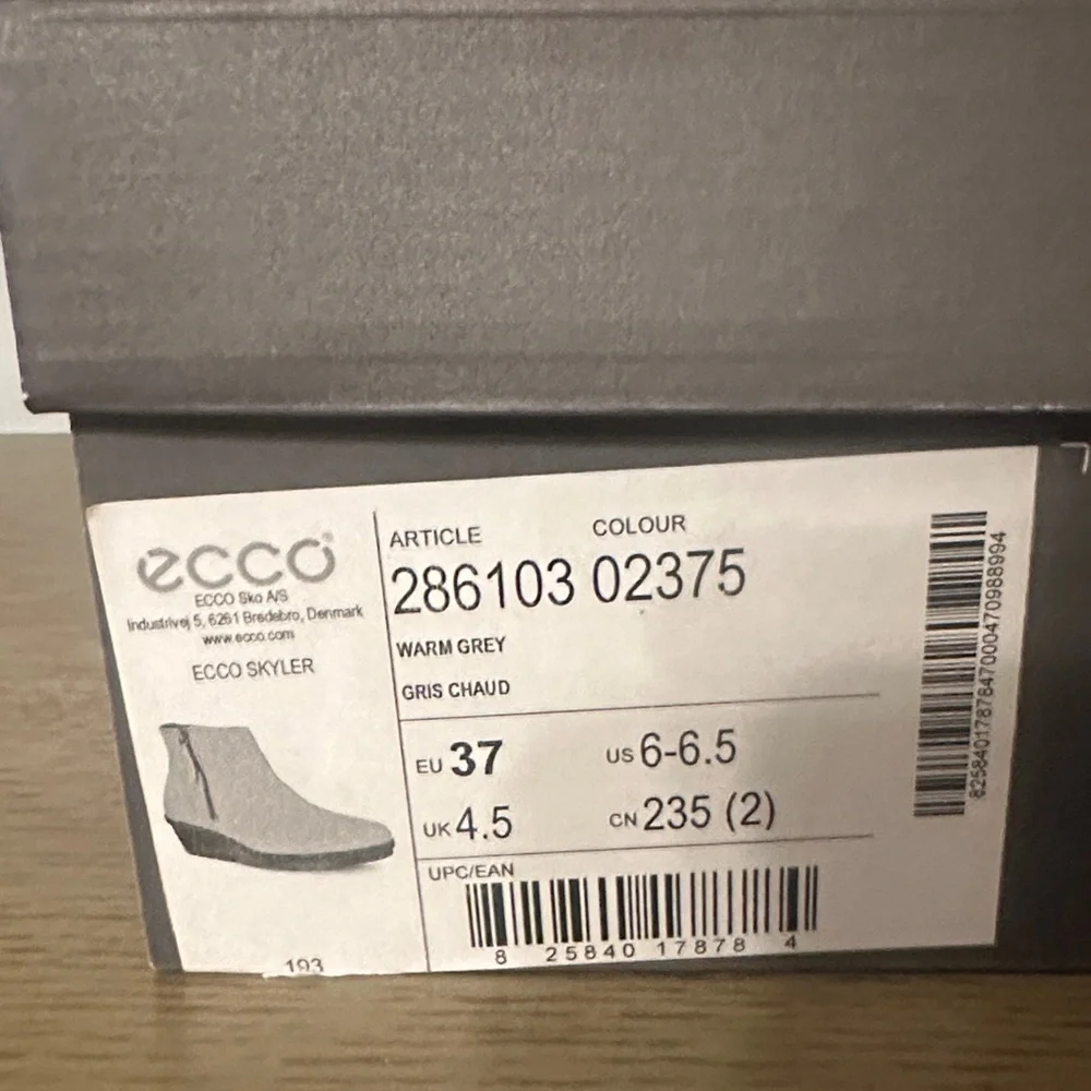 Ecco NWT Skyler Ankle Boots - Picture 3 of 10